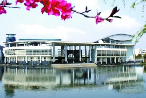 宁波职业技术学院于1999年由教育部